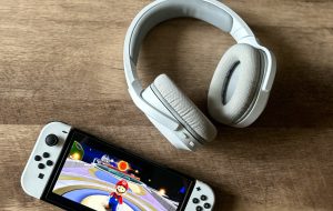 Razer's Barracuda X قبلاً دزدی بود ، اما این پس انداز هفته بازی آمازون باعث شده است که هدست بودجه مقاومت ناپذیر باشد
